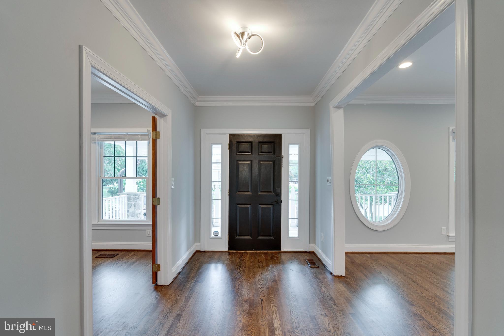 ENGLISH VILLAGE - Residential Lease