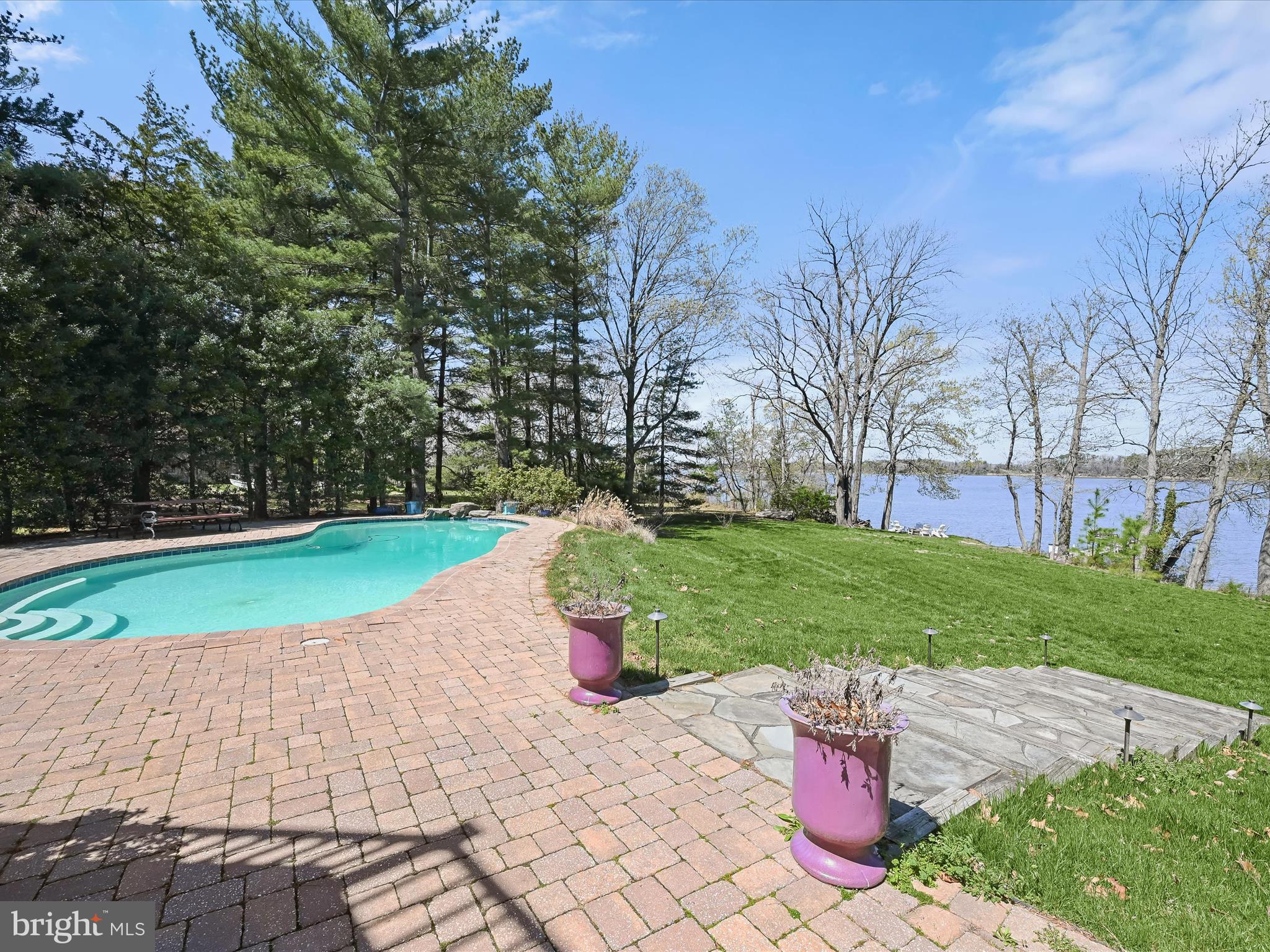 148 VERNICK LANE