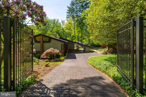 Photo of 1034 Dixon Lane, JENKINTOWN, PA 19046 (MLS # PAMC2192464)
