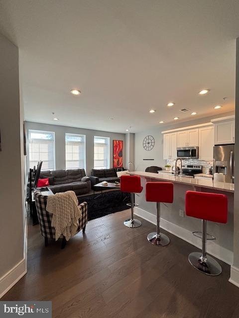 537 APPLE STREET 104