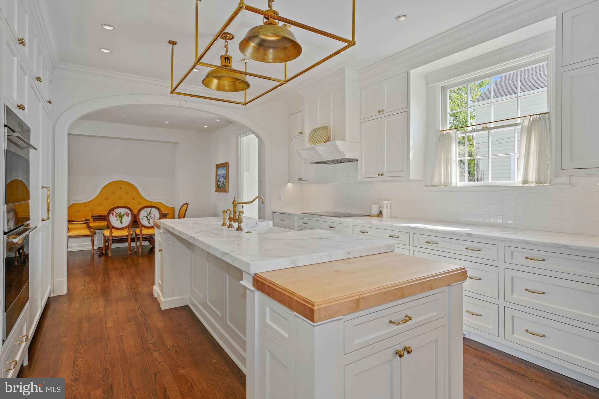 CHEVY CHASE VILLAGE - Residential