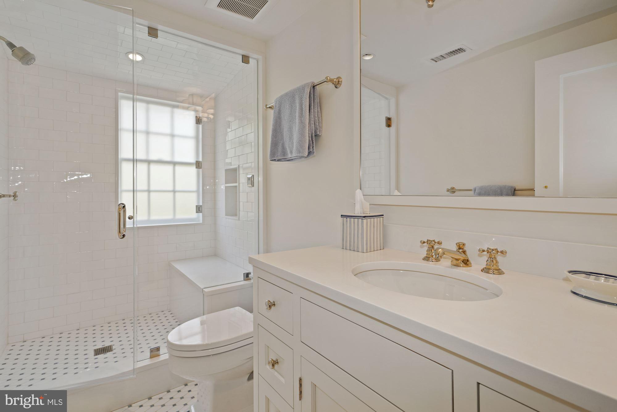 CHEVY CHASE VILLAGE - Residential