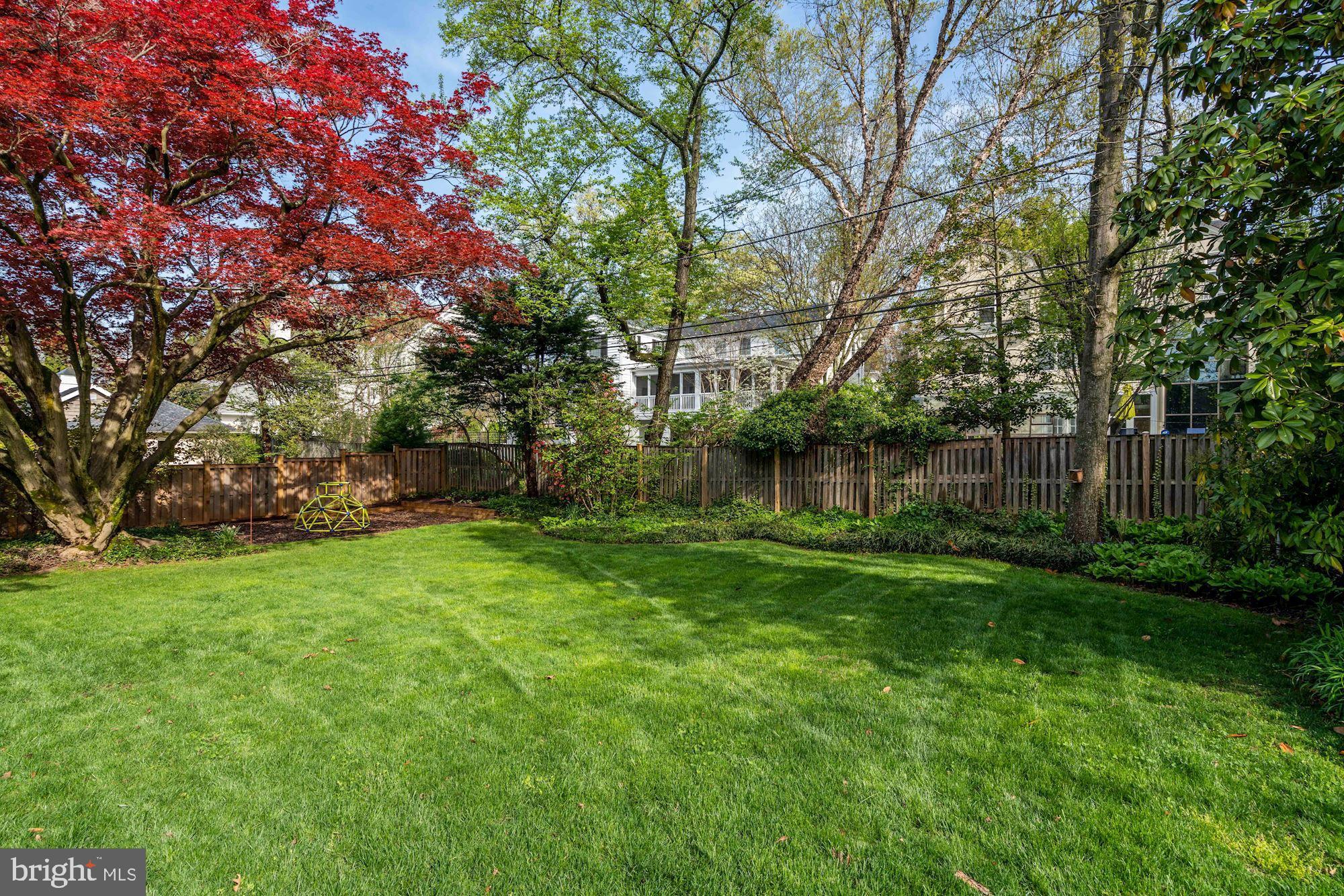 CHEVY CHASE VILLAGE - Residential