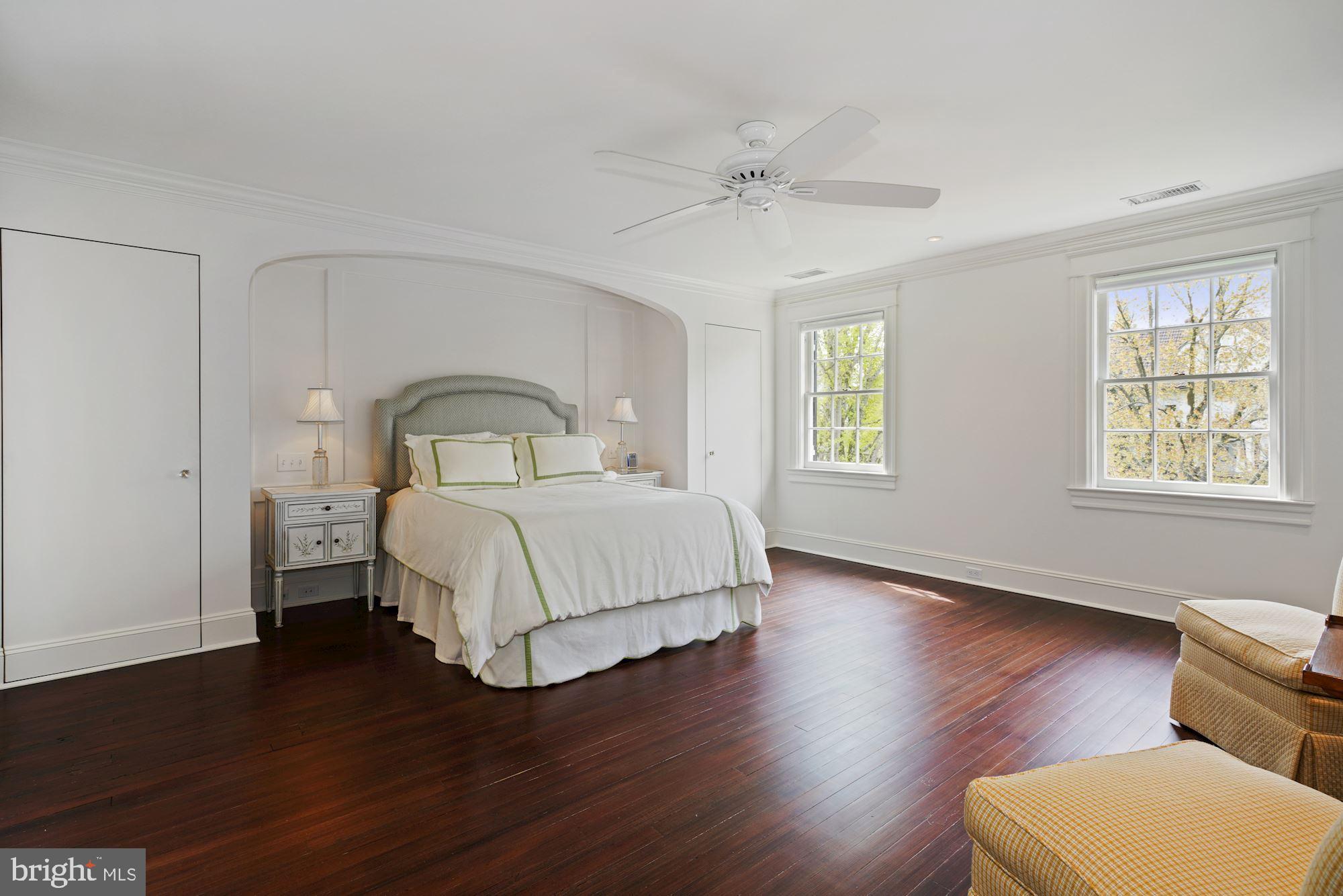 CHEVY CHASE VILLAGE - Residential