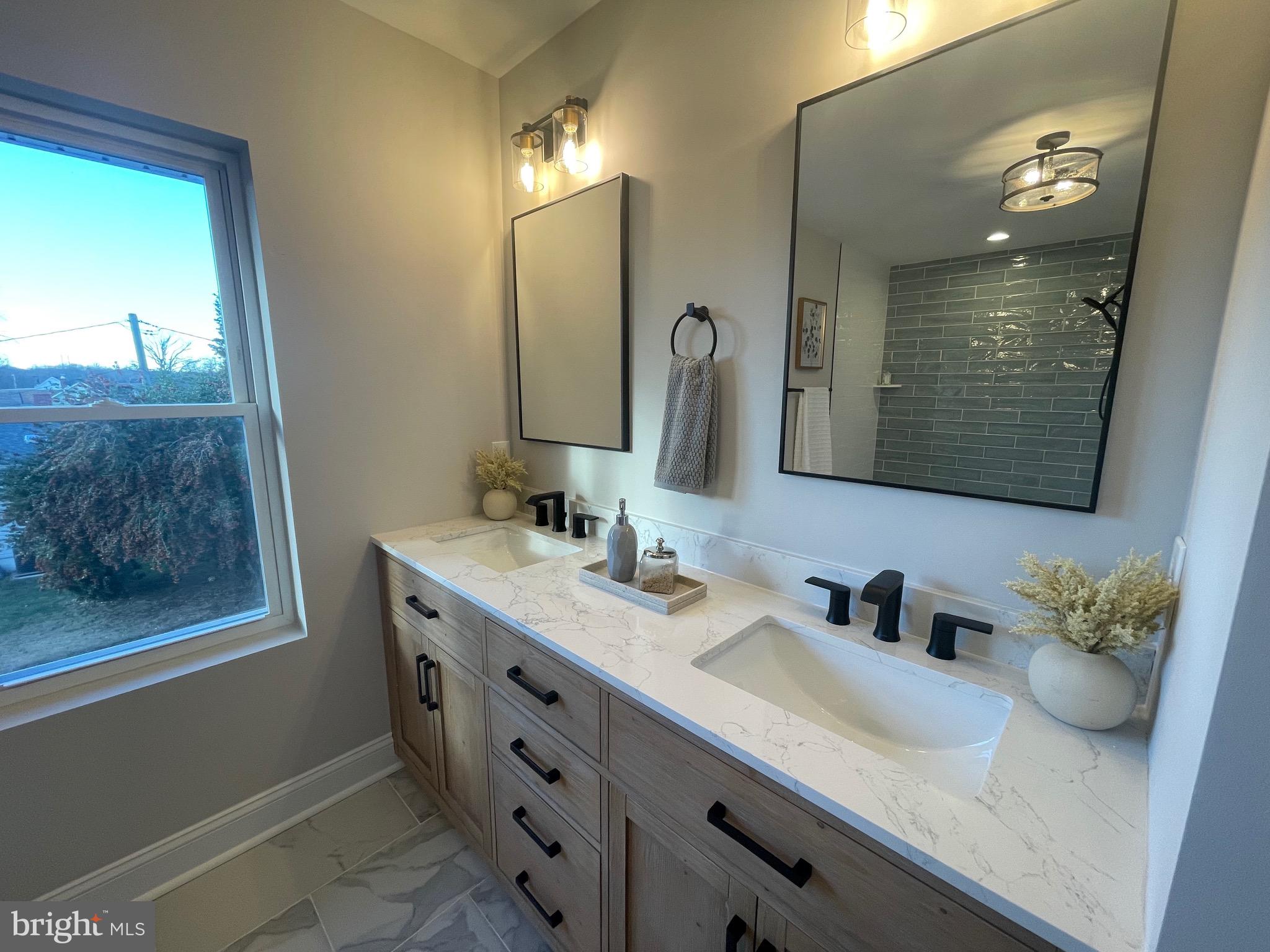 BACK RIVER HIGHLANDS - Residential