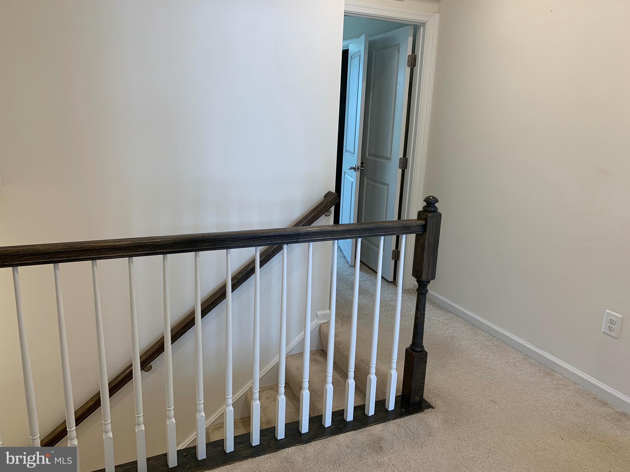 ORCHARD SQUARE - Residential Lease