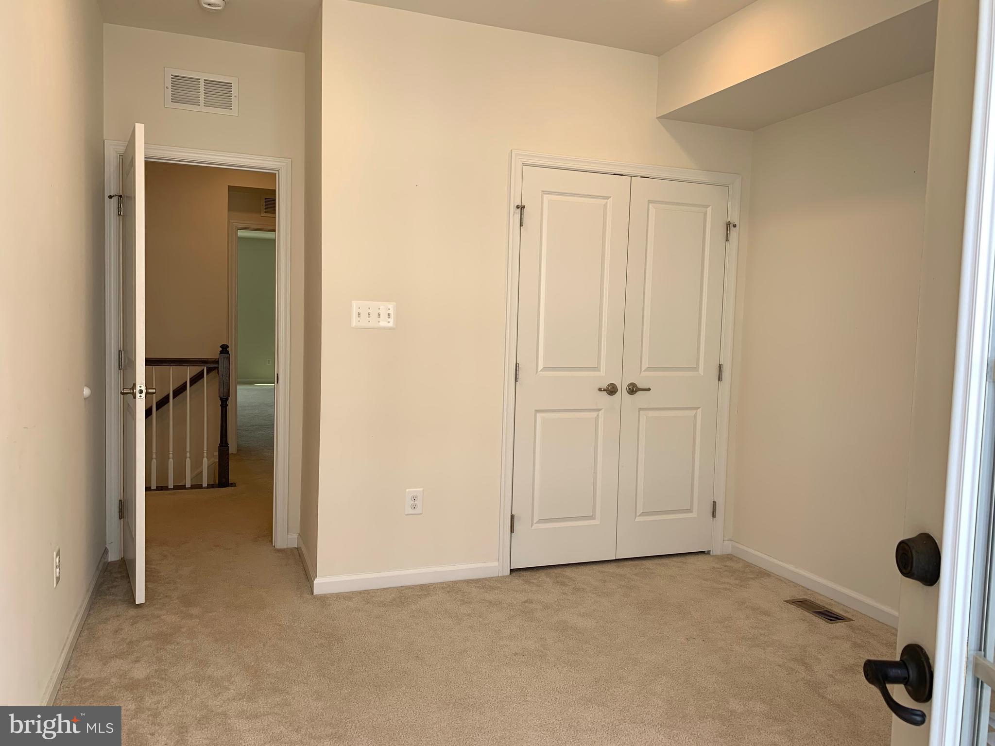 ORCHARD SQUARE - Residential Lease