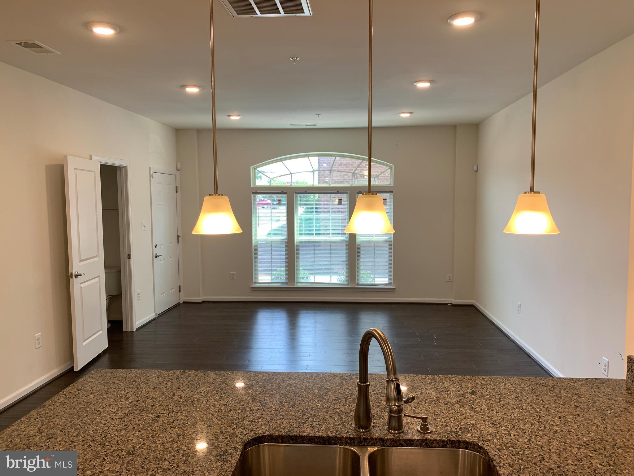 ORCHARD SQUARE - Residential Lease