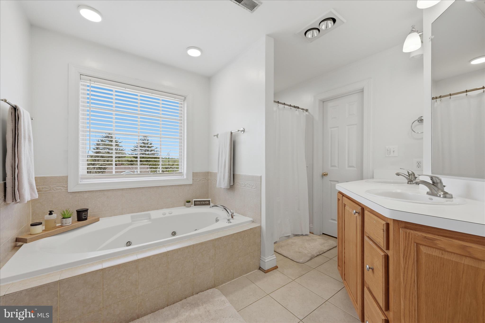 CANTER ESTATES - Residential