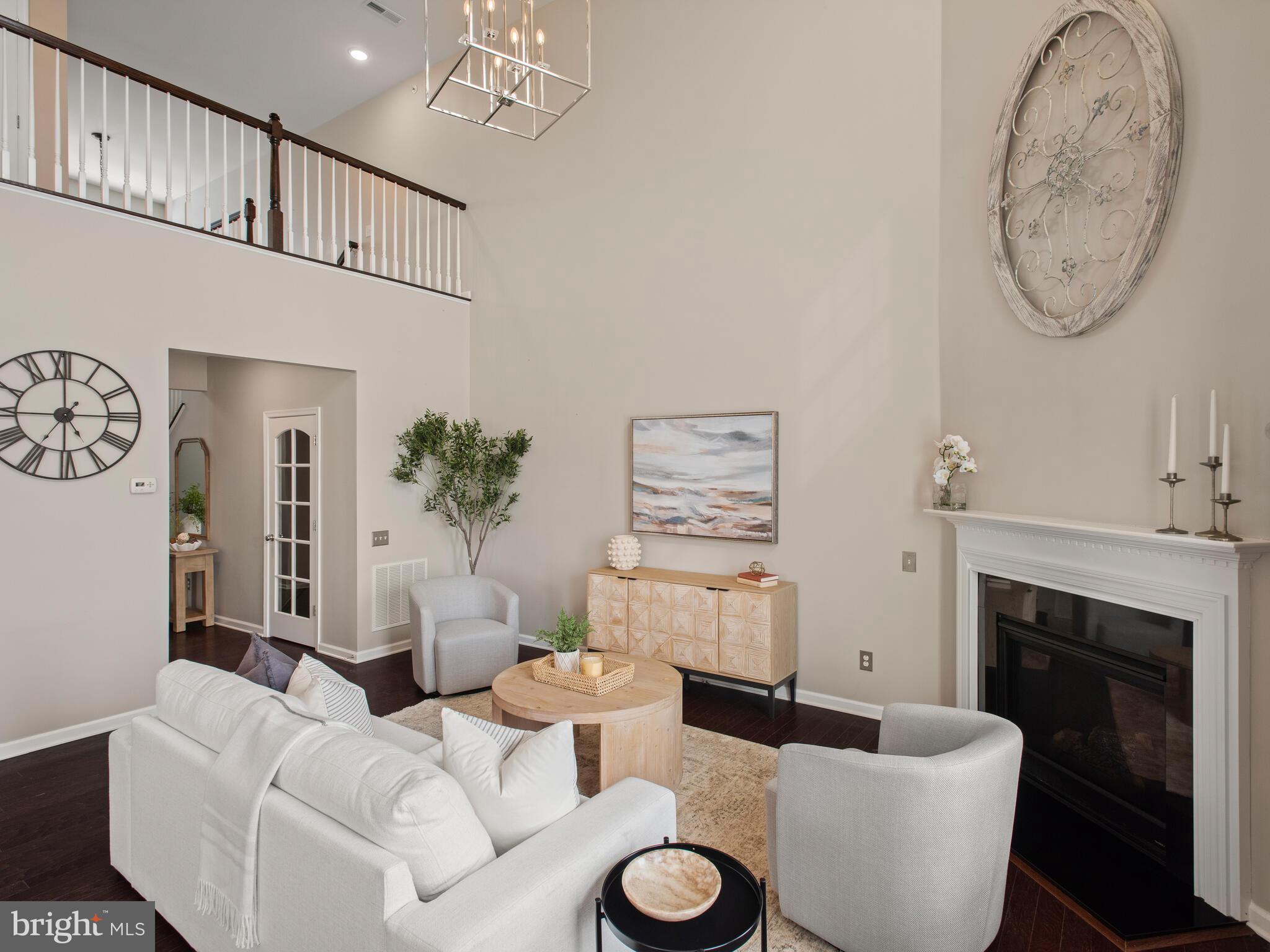 711 SUN VALLEY COURT