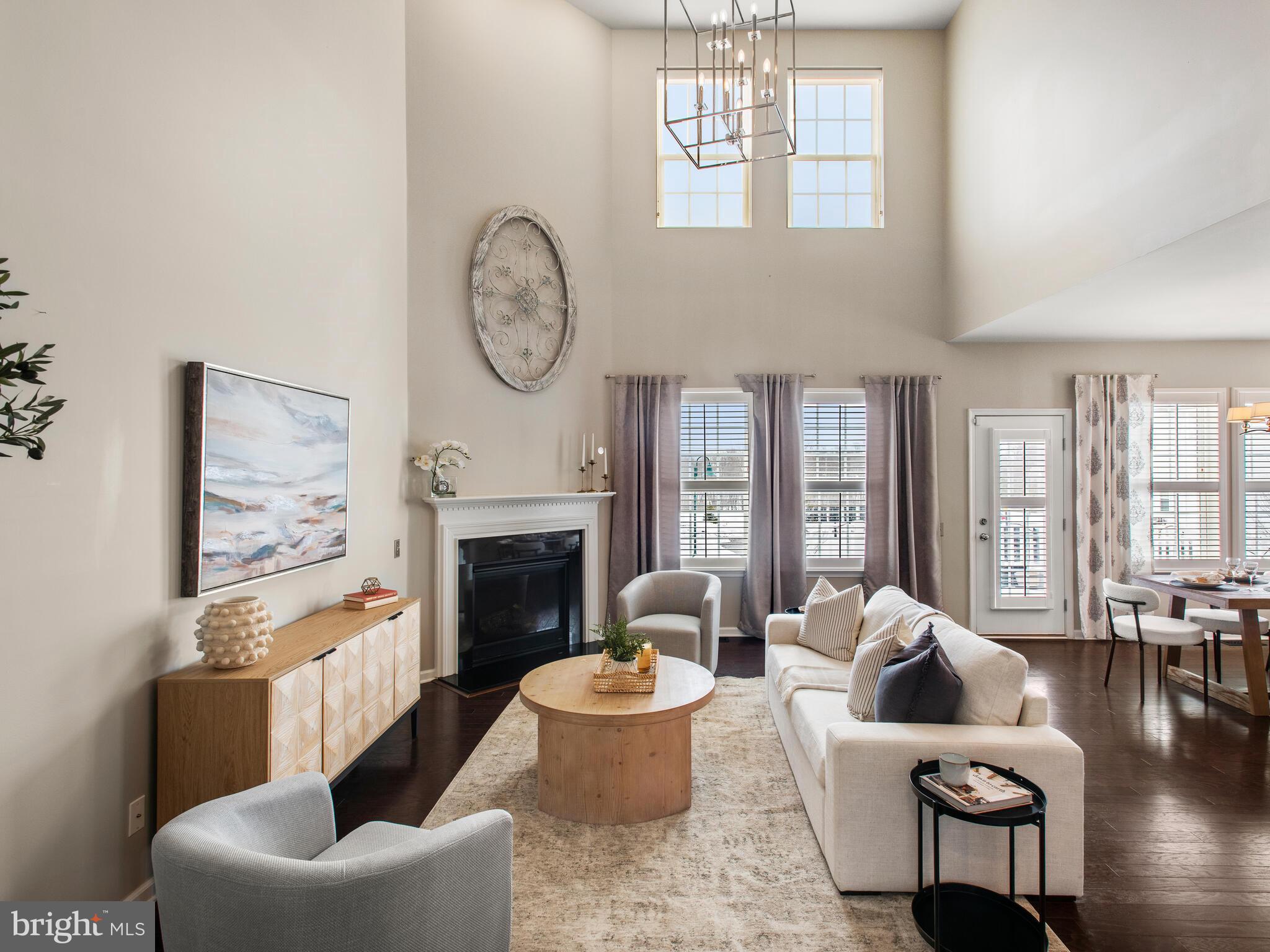 711 SUN VALLEY COURT