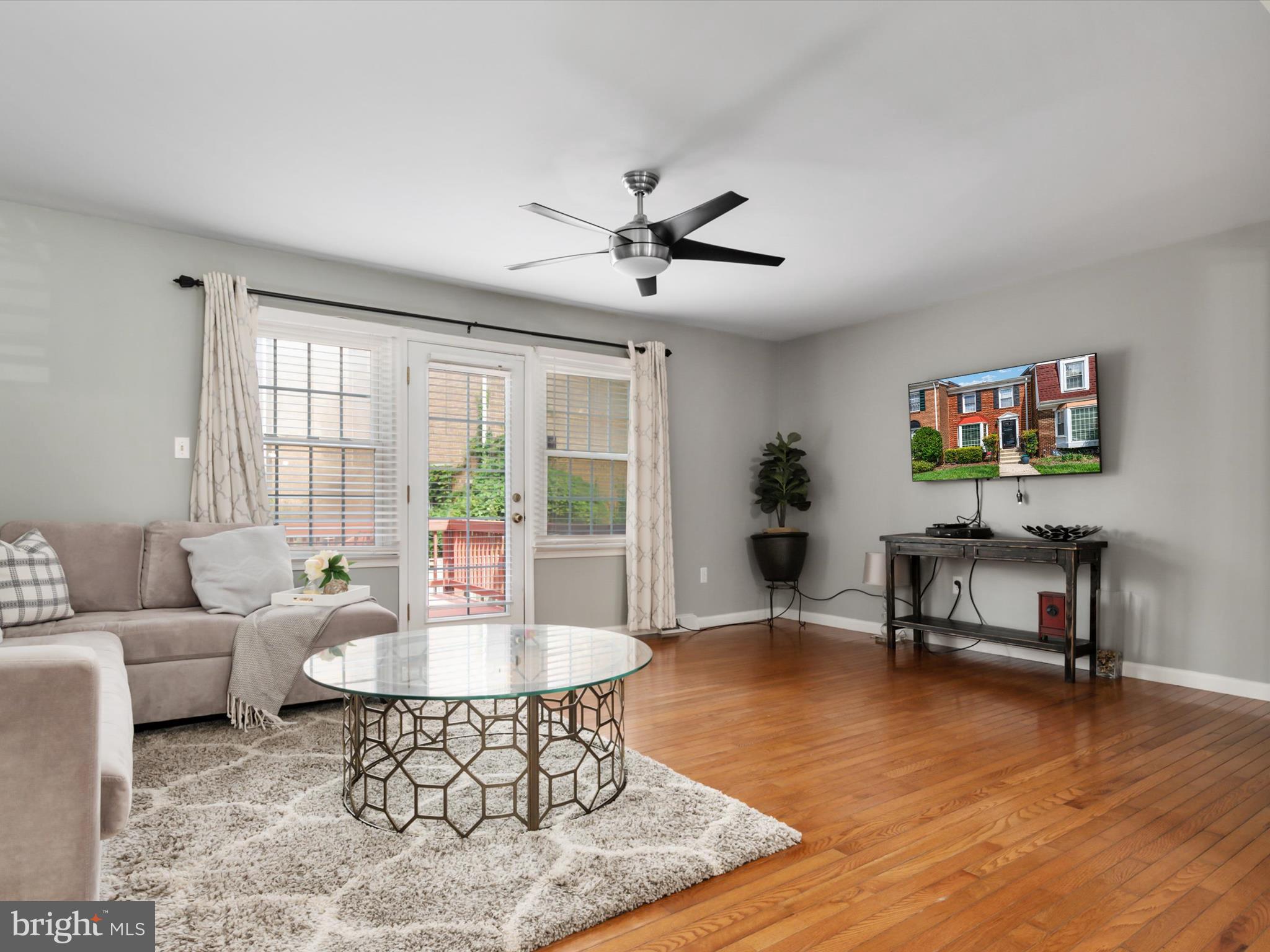 LAKE LOUISE - Residential