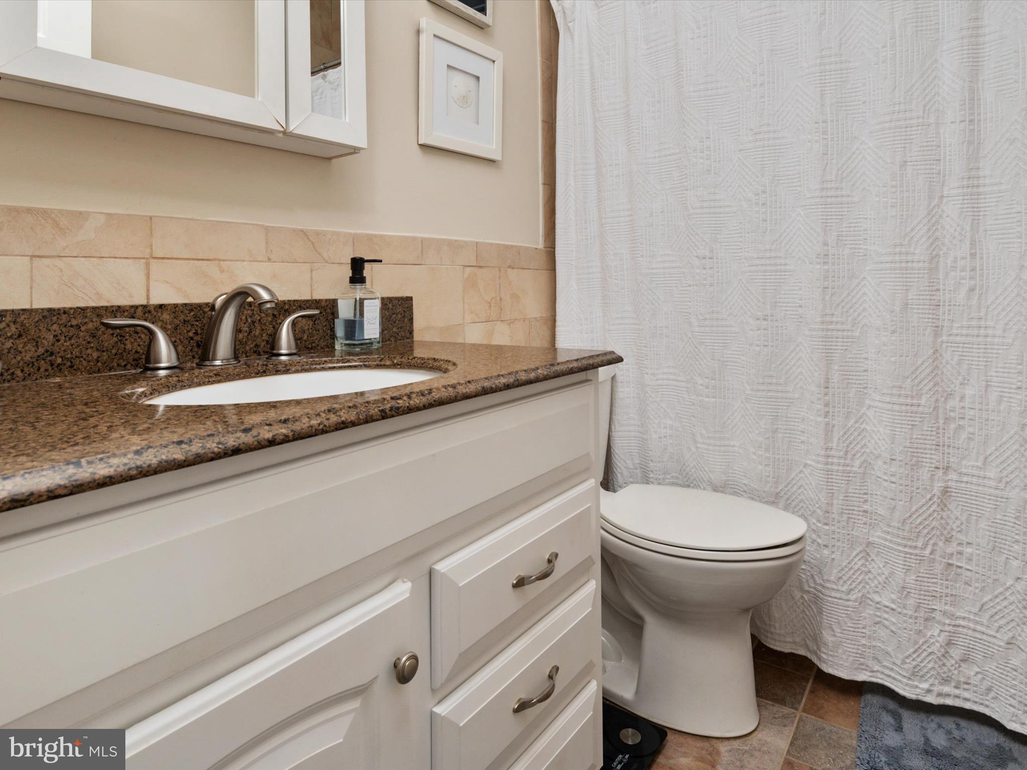 LAKE LOUISE - Residential