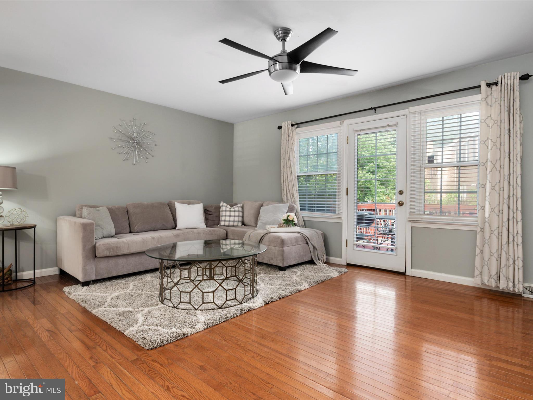 LAKE LOUISE - Residential