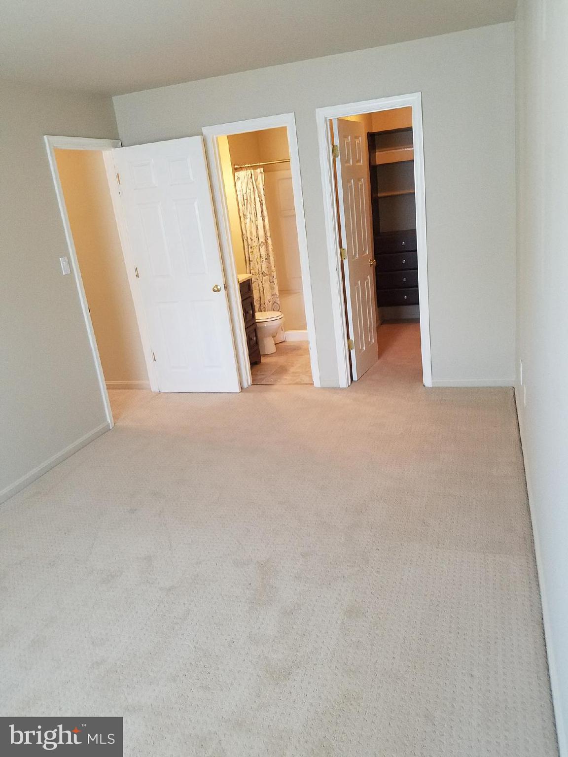 ROLLING OAKS - Residential Lease