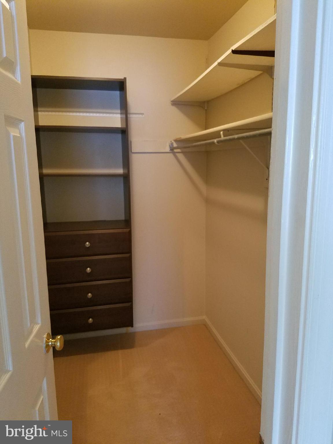 ROLLING OAKS - Residential Lease