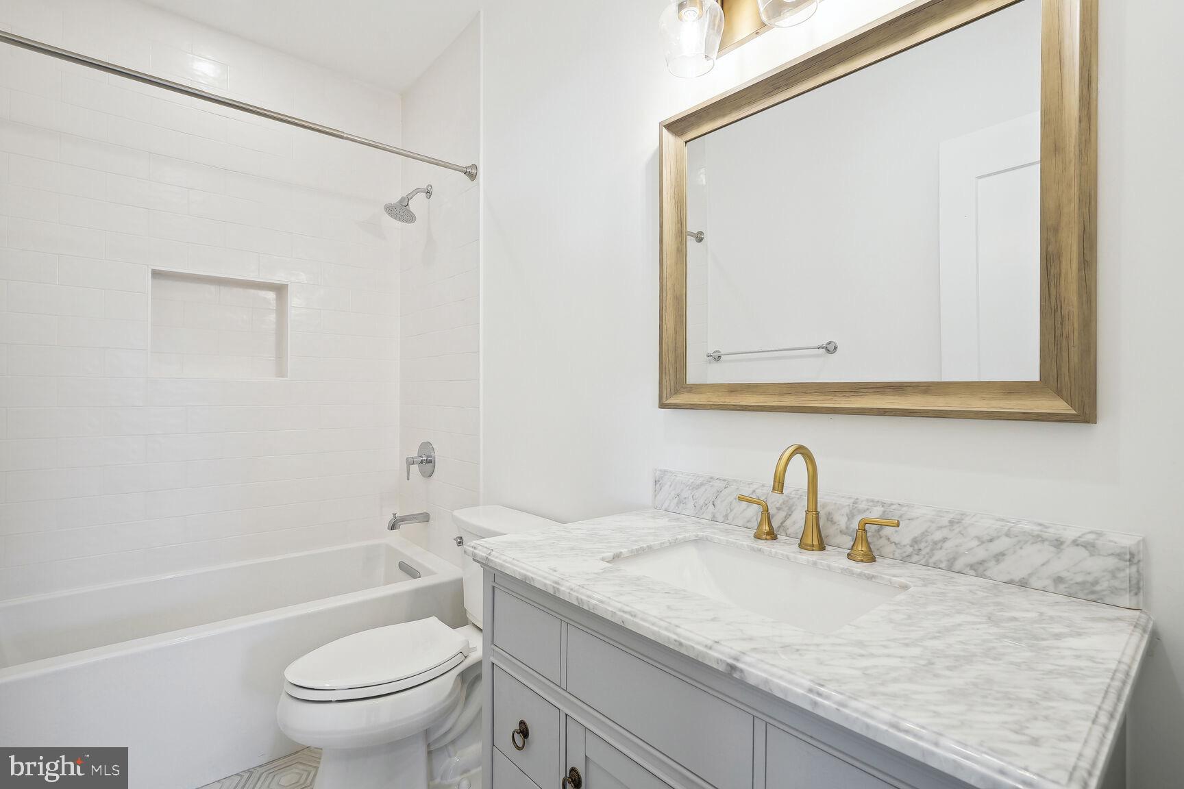 ALCOVA HEIGHTS - Residential