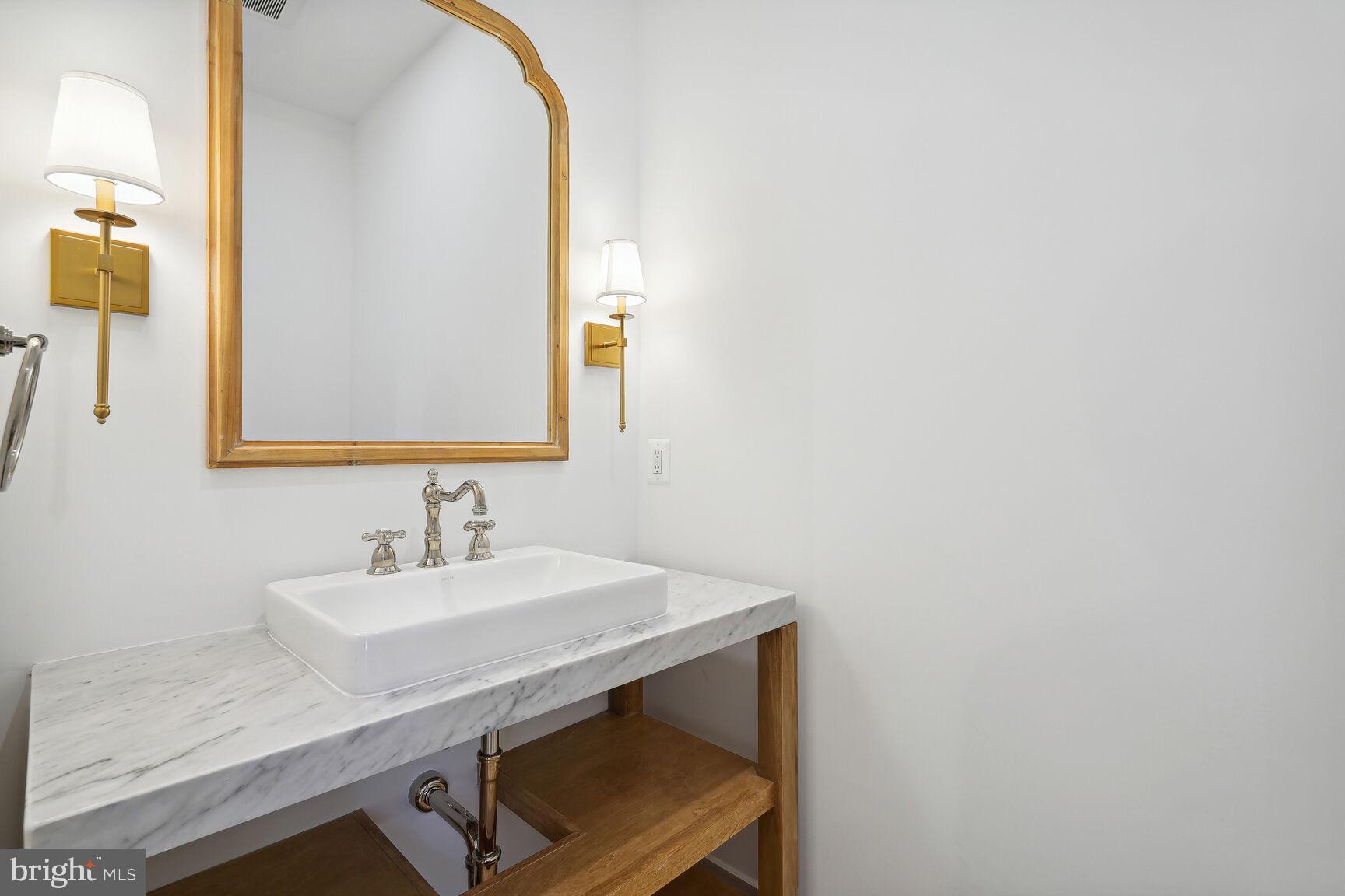 ALCOVA HEIGHTS - Residential