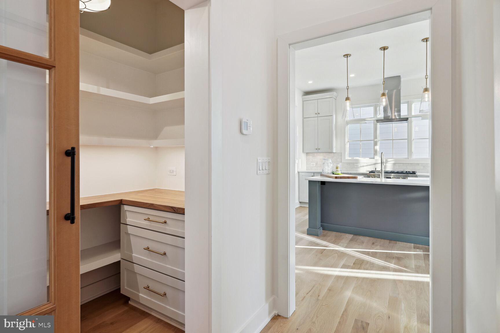 ALCOVA HEIGHTS - Residential