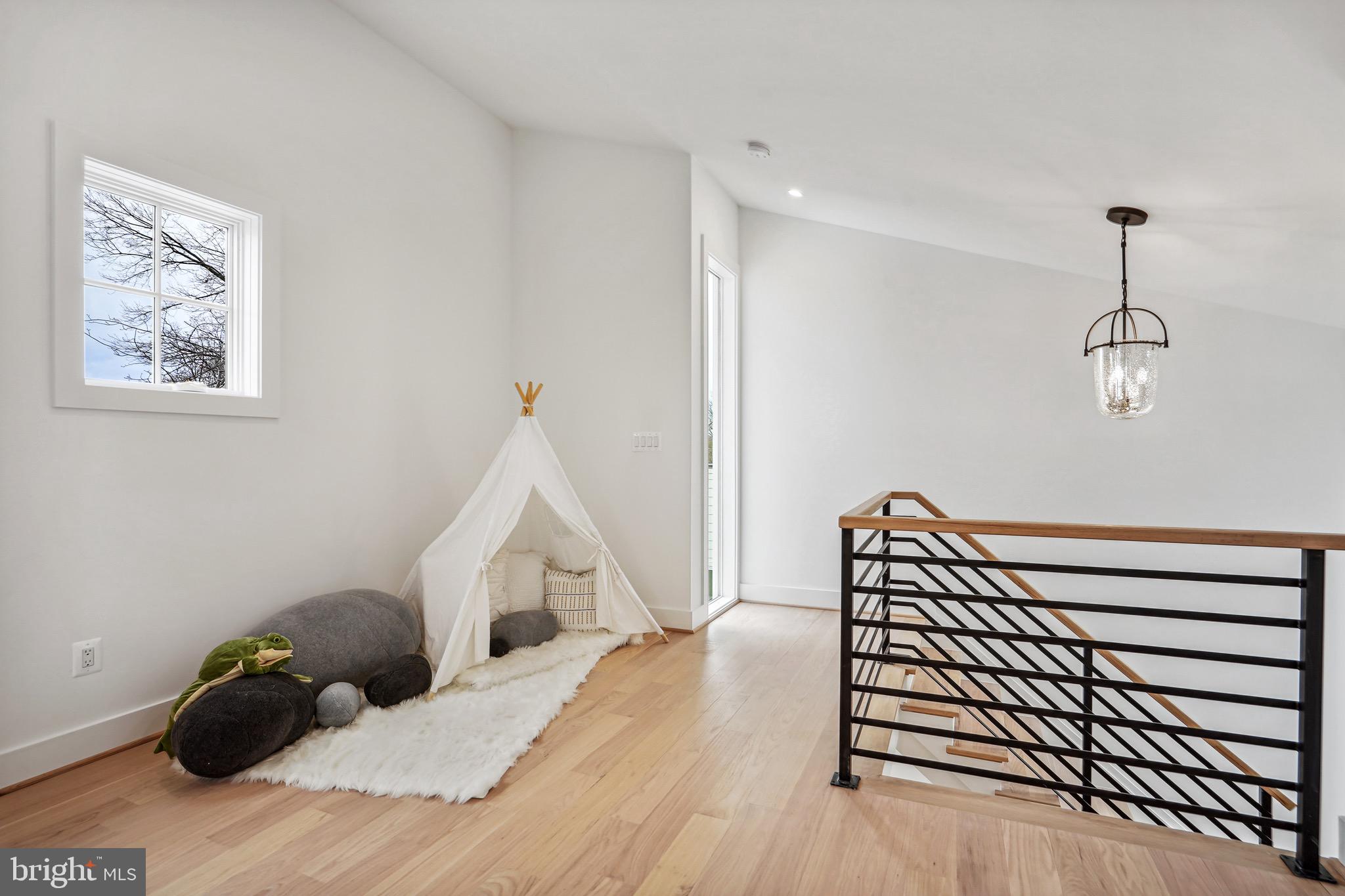 ALCOVA HEIGHTS - Residential