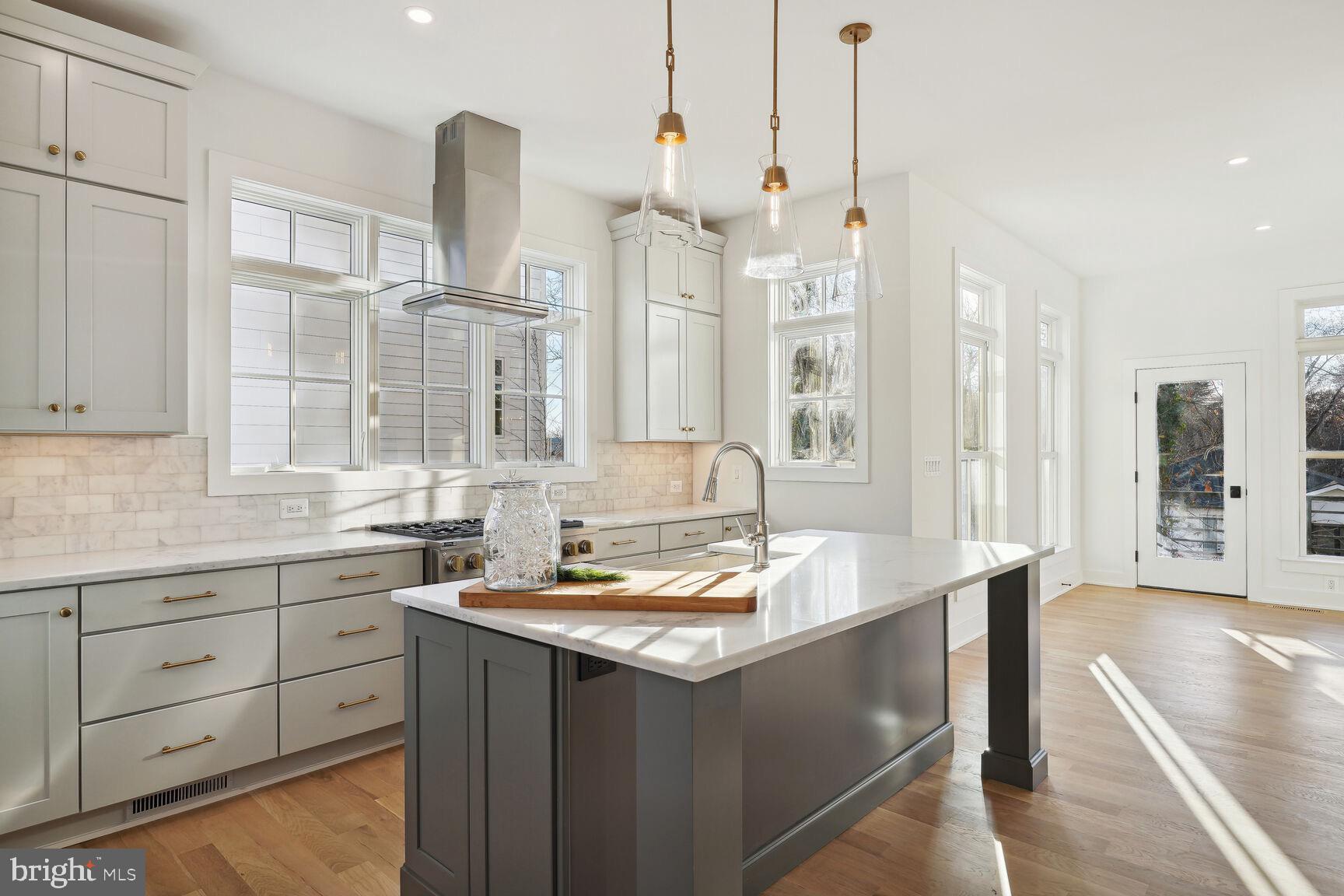 ALCOVA HEIGHTS - Residential