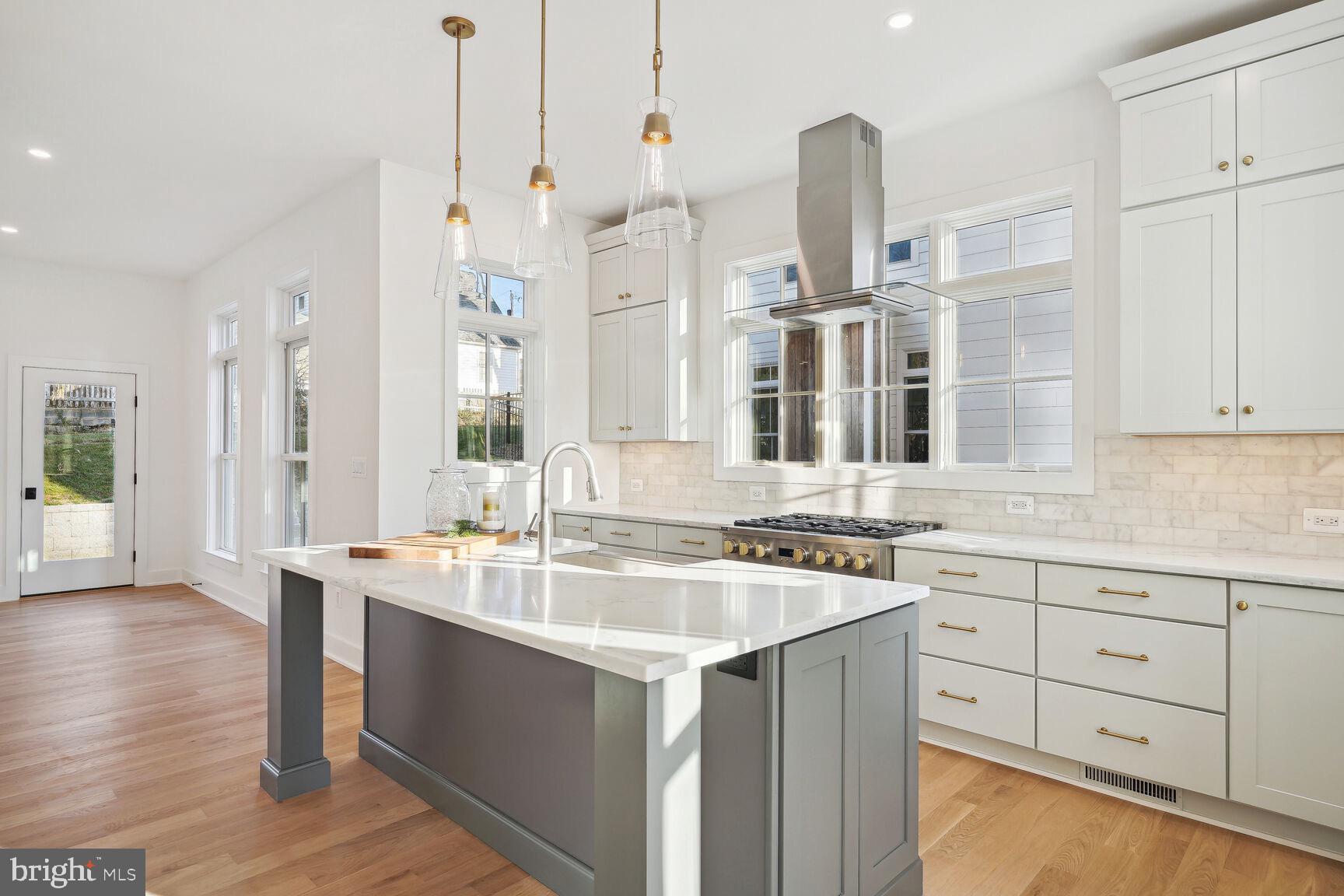 ALCOVA HEIGHTS - Residential