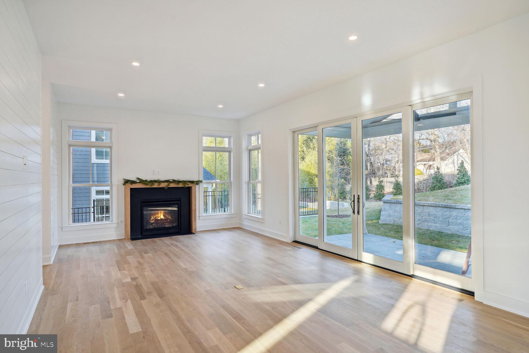 ALCOVA HEIGHTS - Residential