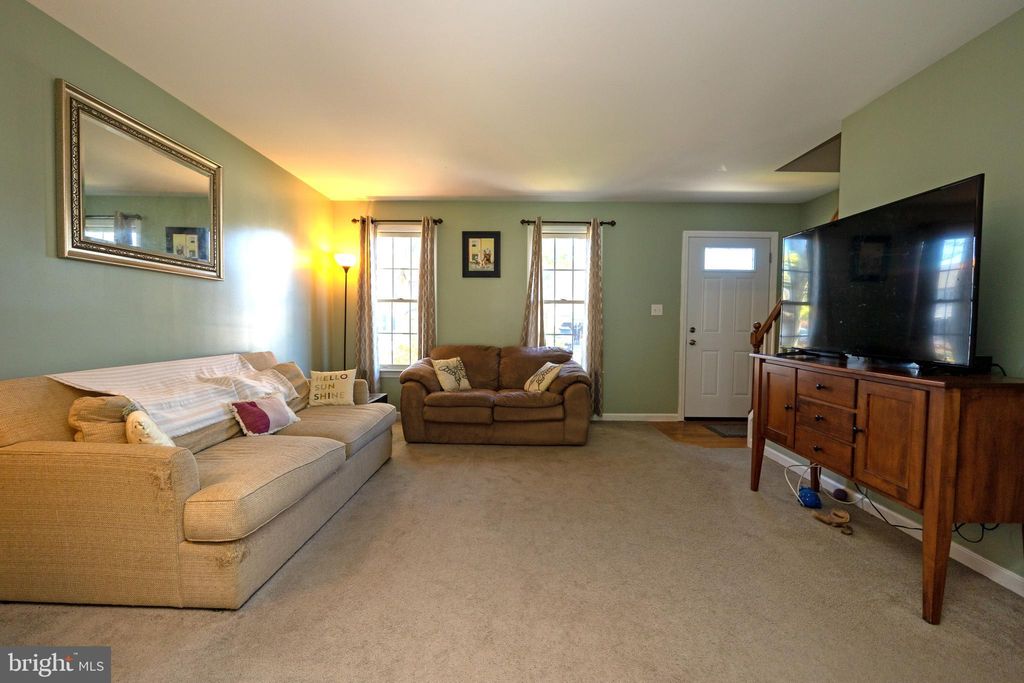 Photo of 723 Fieldstone Lane, Elizabethtown, PA 17022 (MLS # PALA2042342)