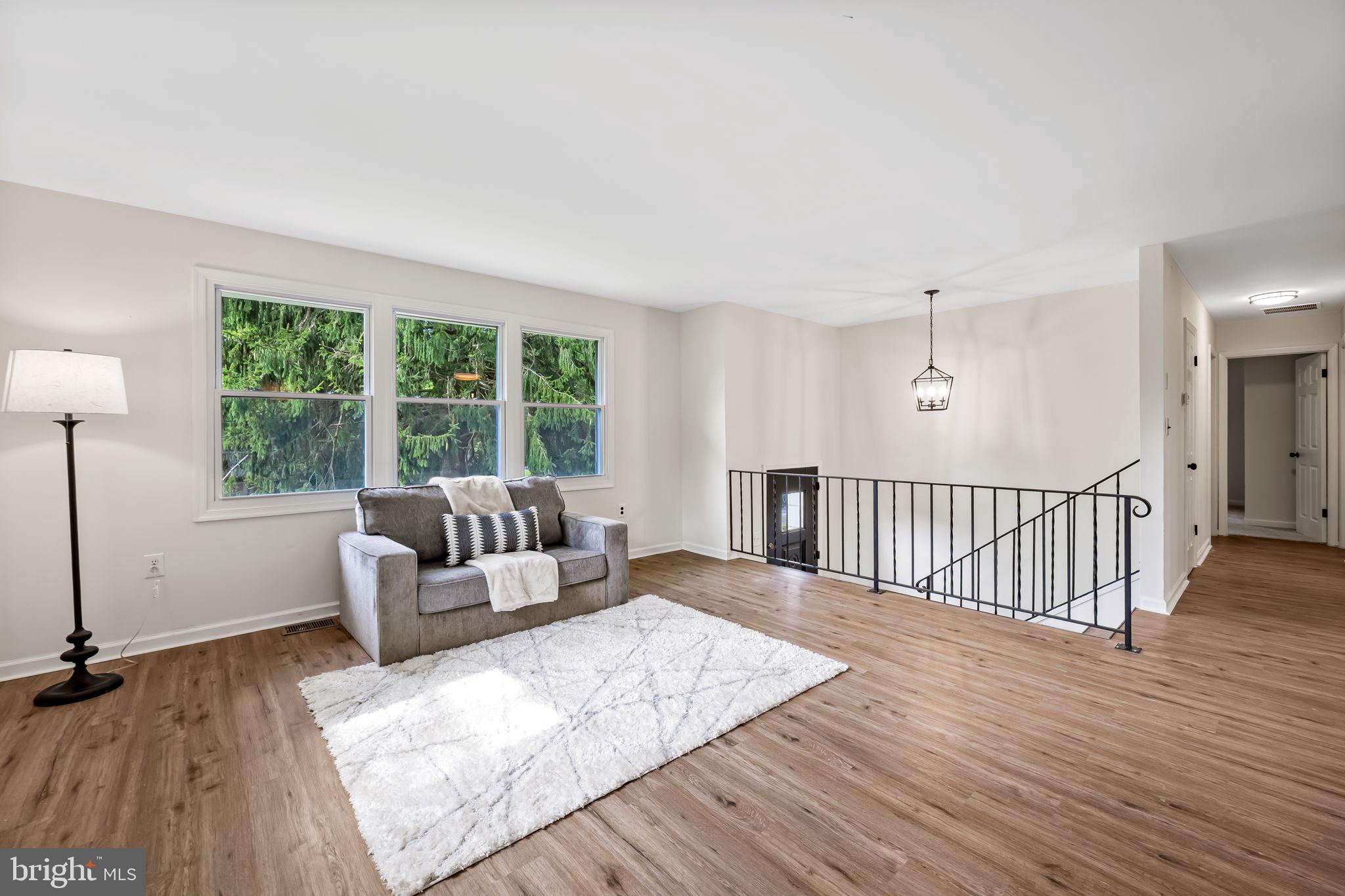 3502 LARK DRIVE