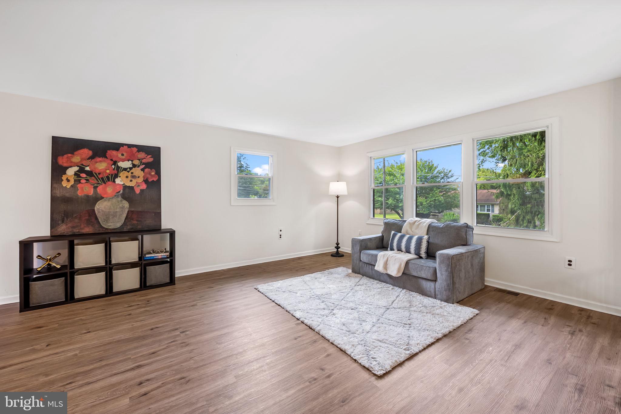 3502 LARK DRIVE