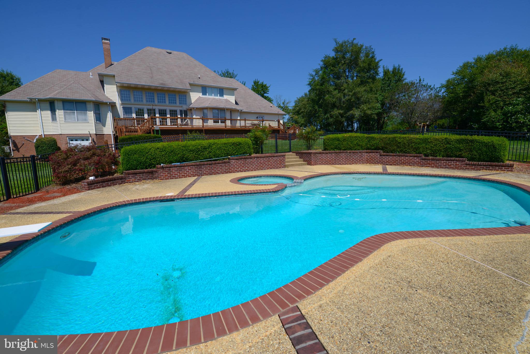 HIGHMEADOW ESTATES - Residential