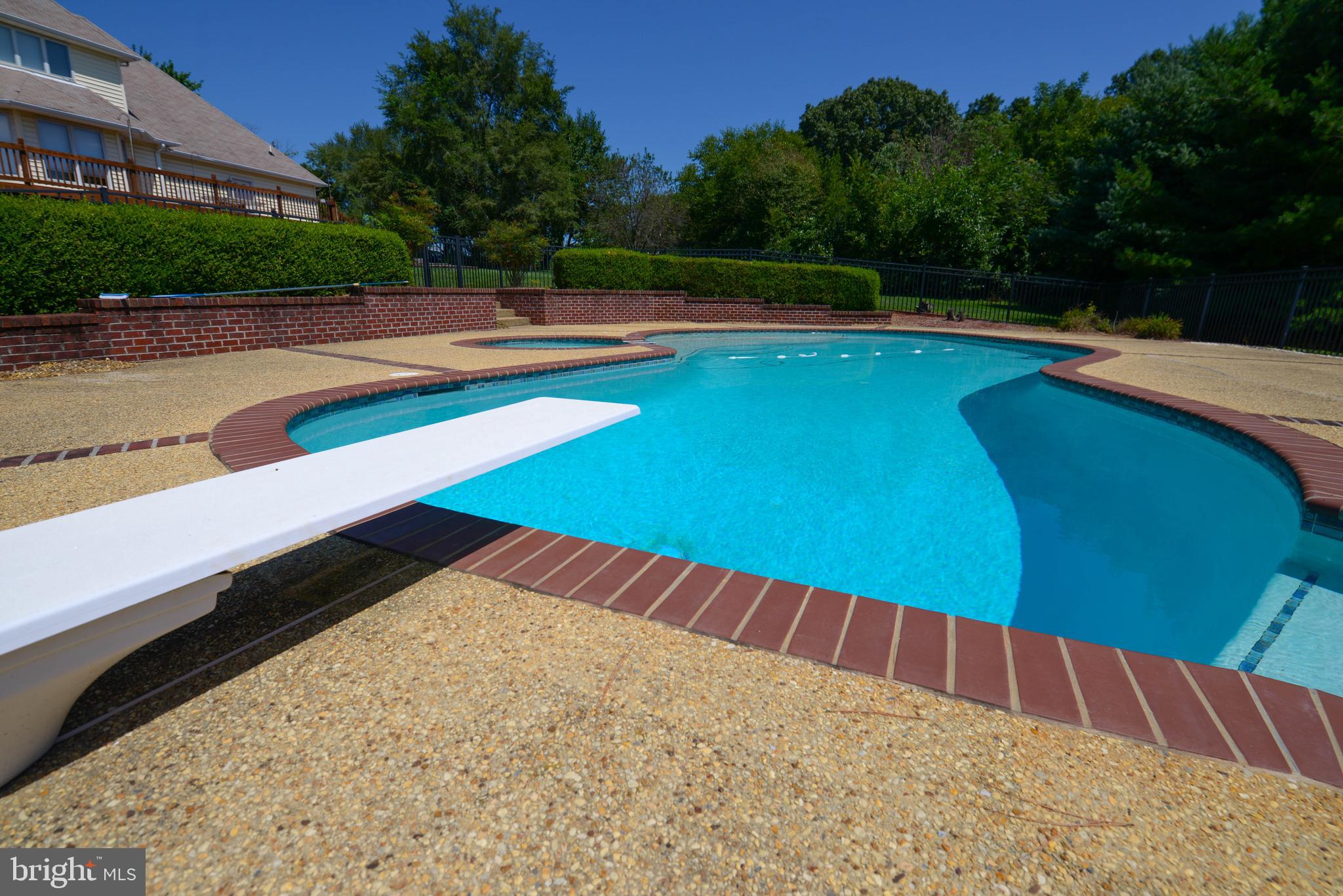 HIGHMEADOW ESTATES - Residential