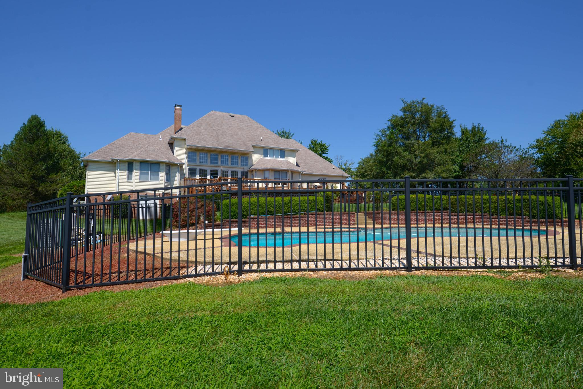 HIGHMEADOW ESTATES - Residential