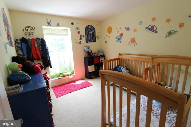 FAIRFAX CLUB ESTATES - Residential Lease