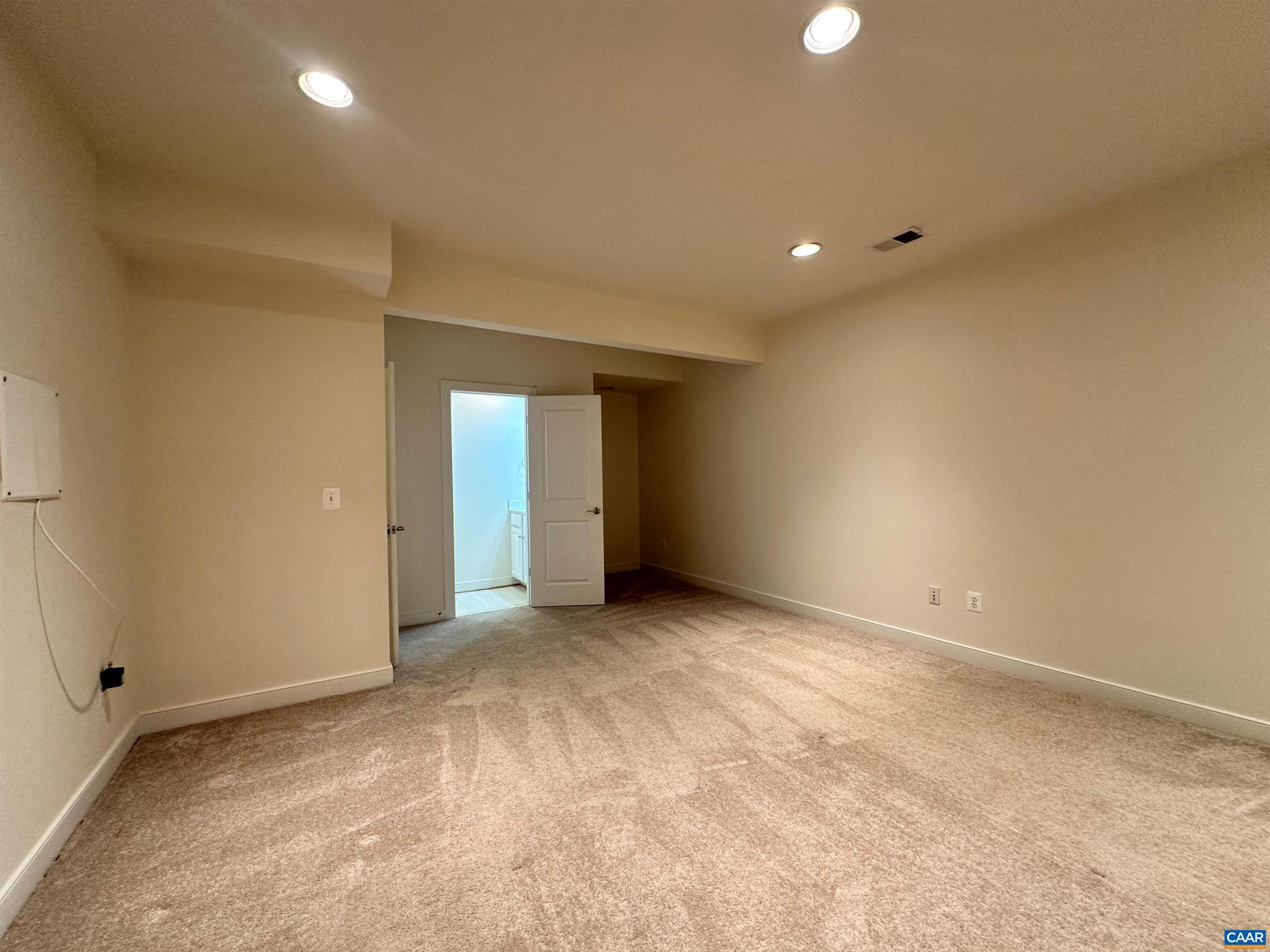 PAVILIONS AT PANTOPS - Residential