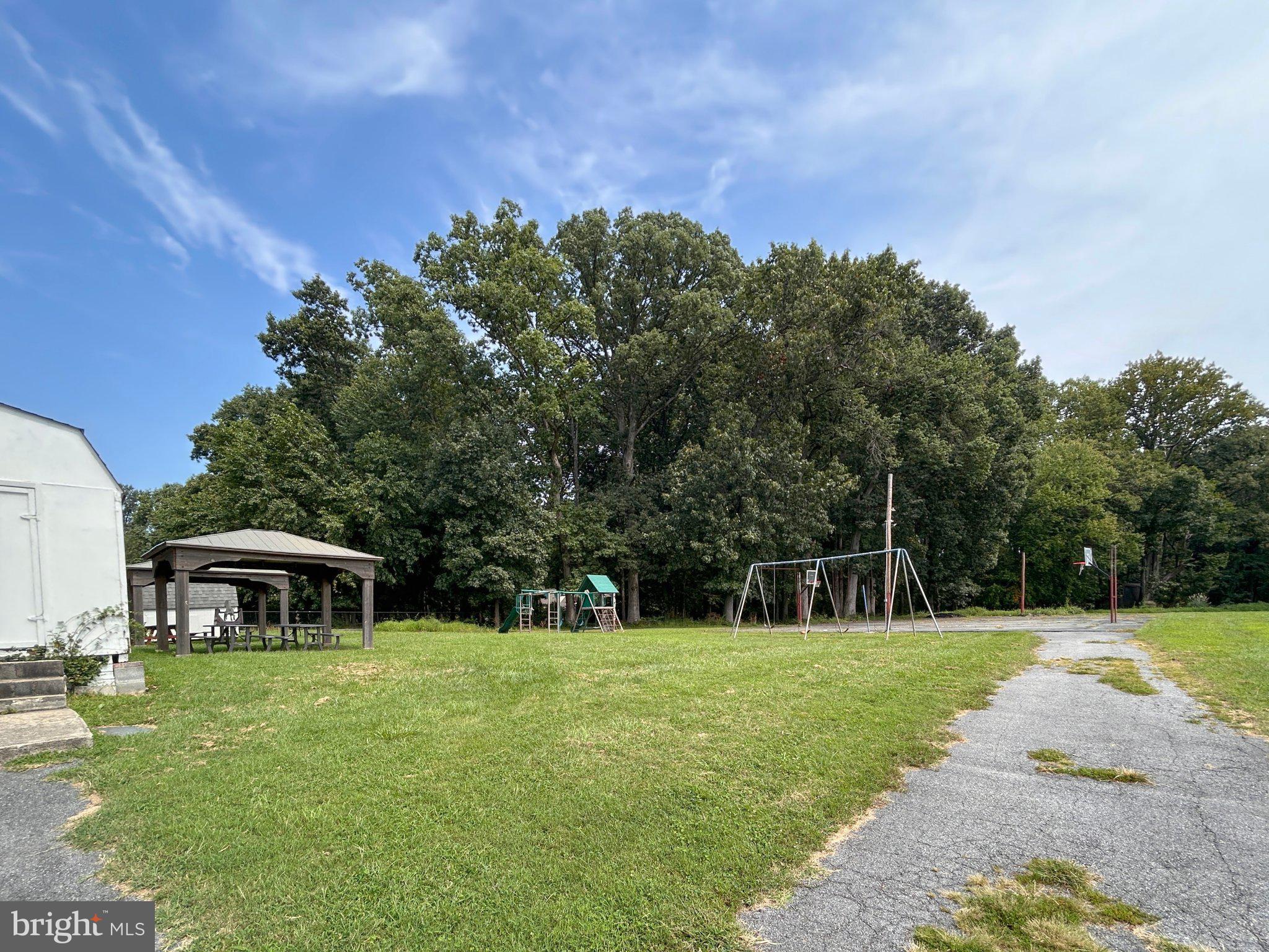 20101 WOODFIELD ROAD
