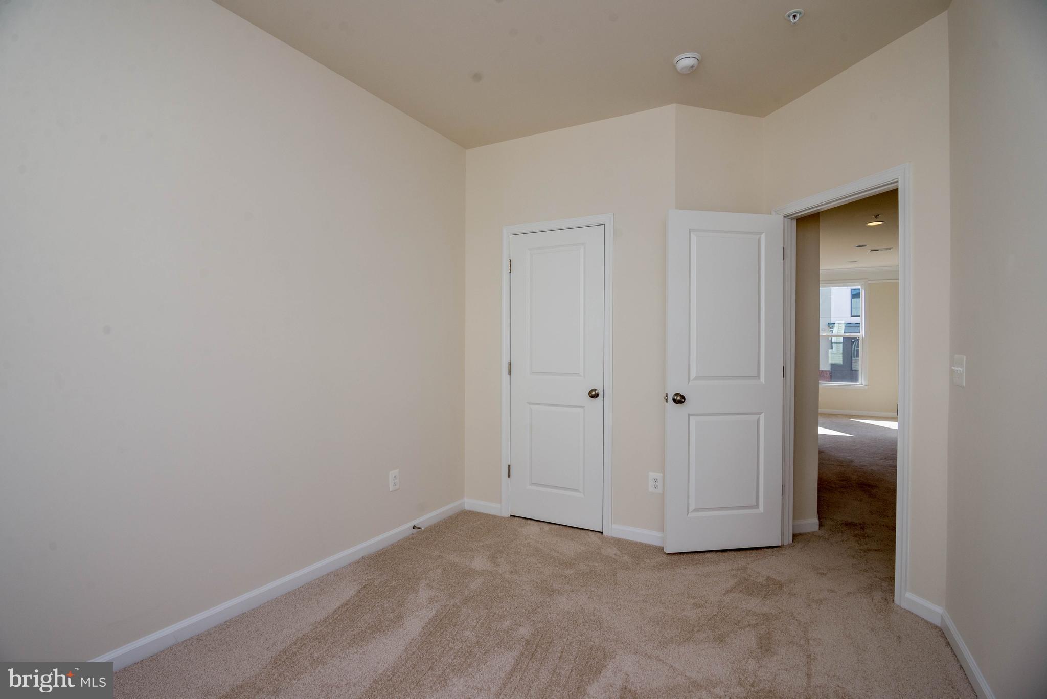 THE PRESERVE AT WESTFIELDS - Residential