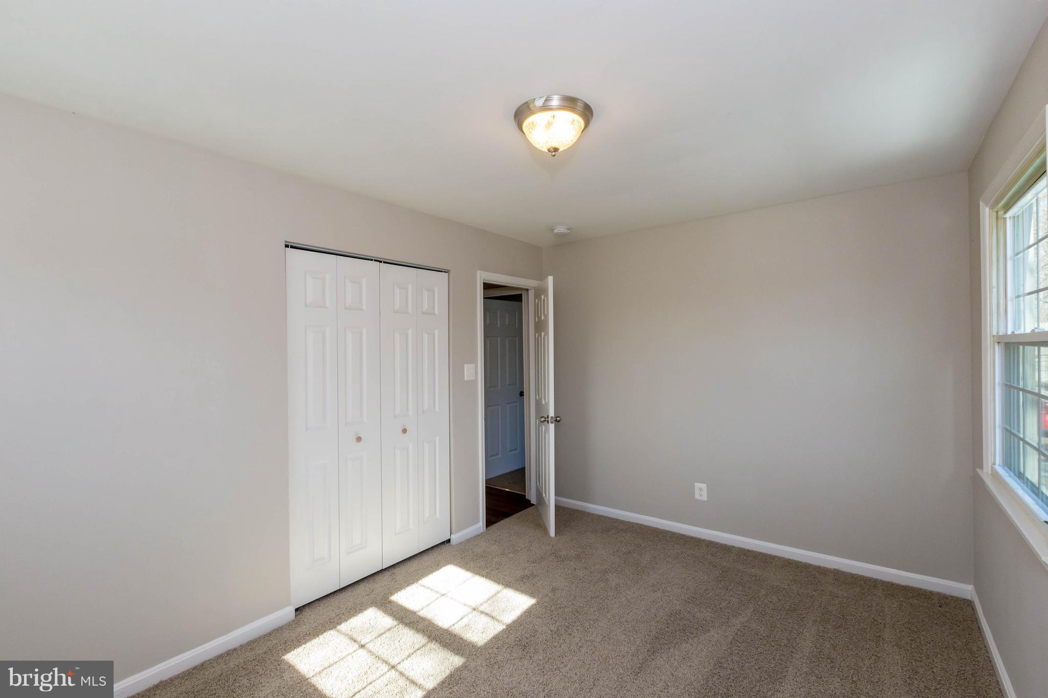 WESTBURY - Residential