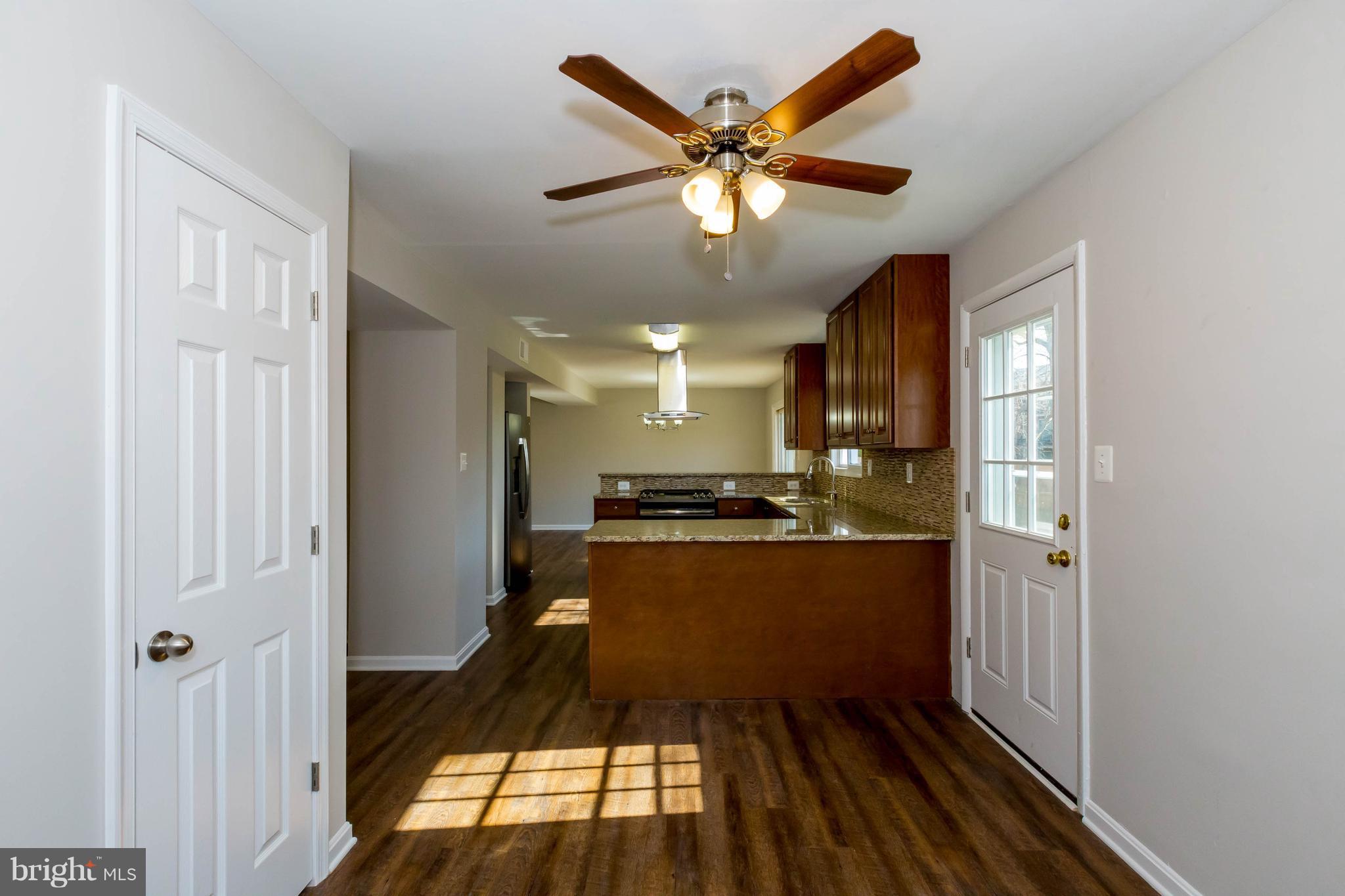 WESTBURY - Residential