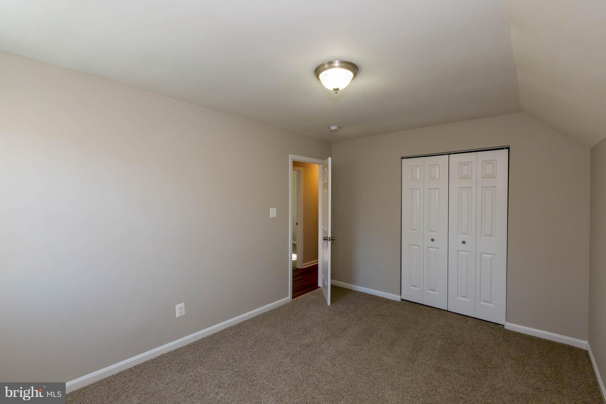 WESTBURY - Residential