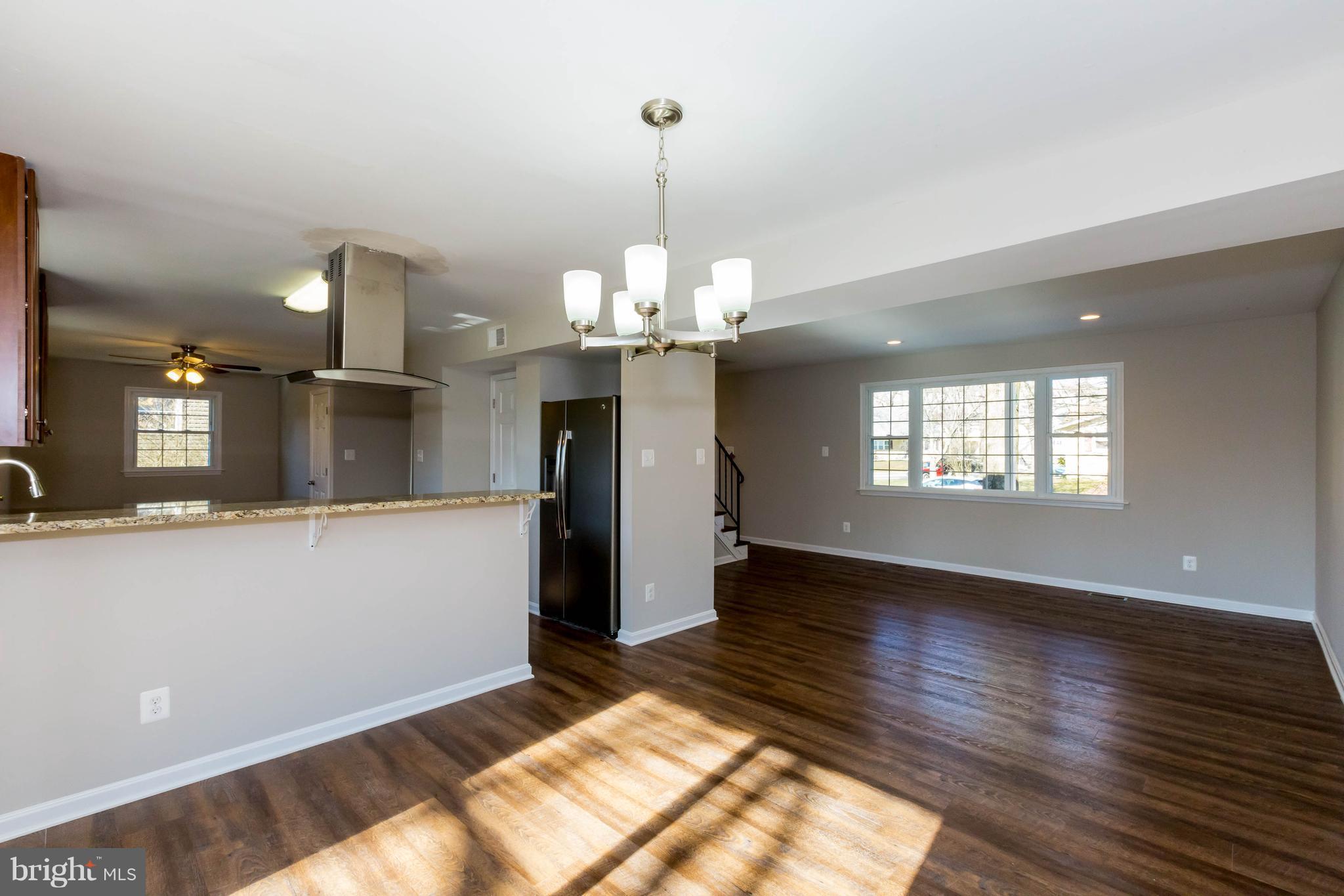 WESTBURY - Residential