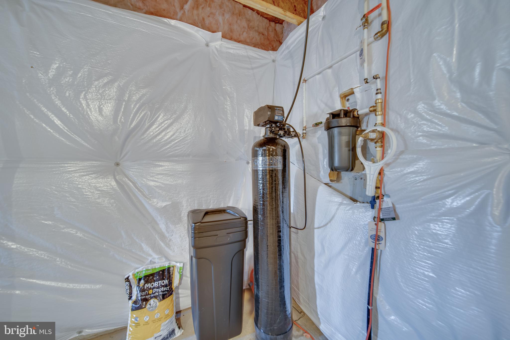 LAKELAND PLACE - Residential