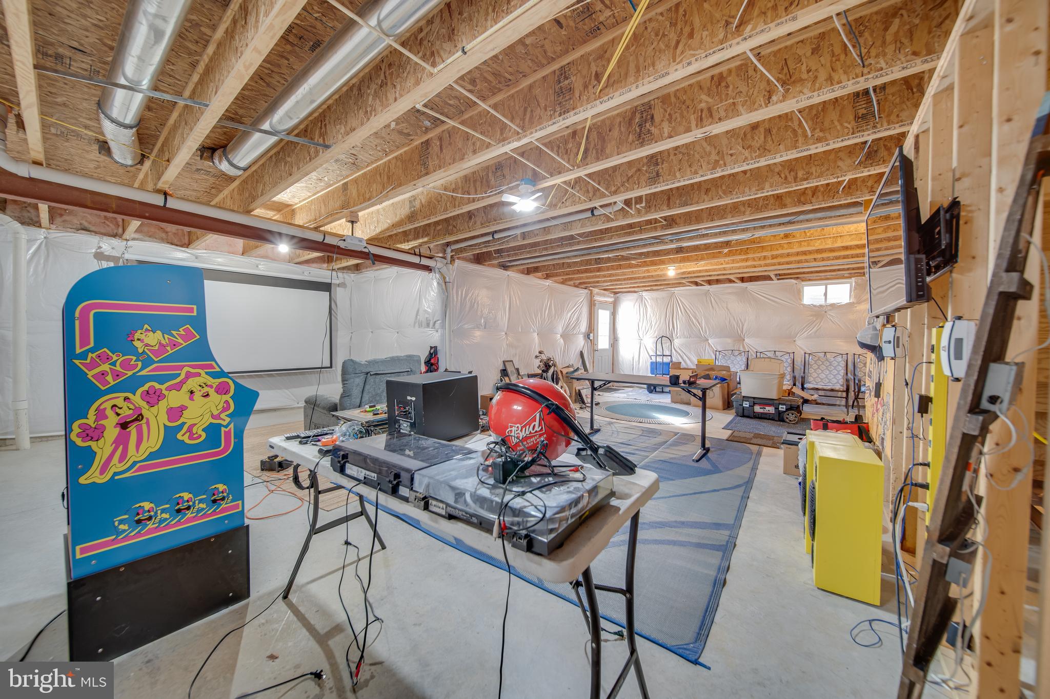 LAKELAND PLACE - Residential