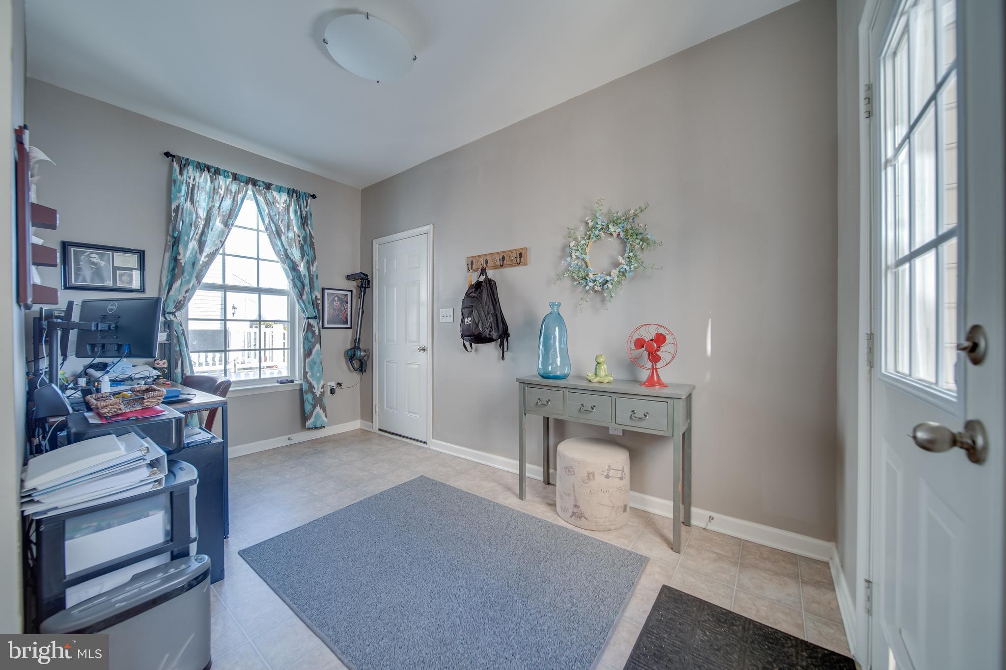 LAKELAND PLACE - Residential