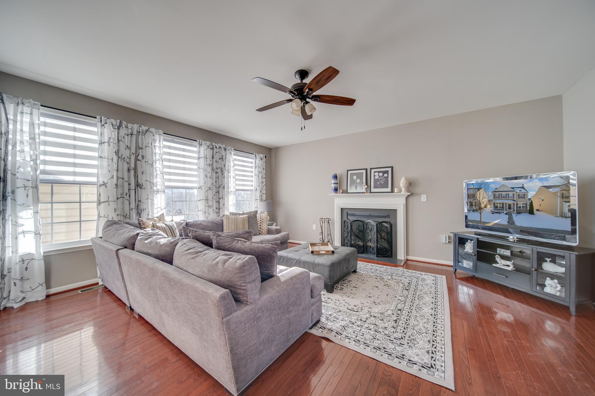 LAKELAND PLACE - Residential