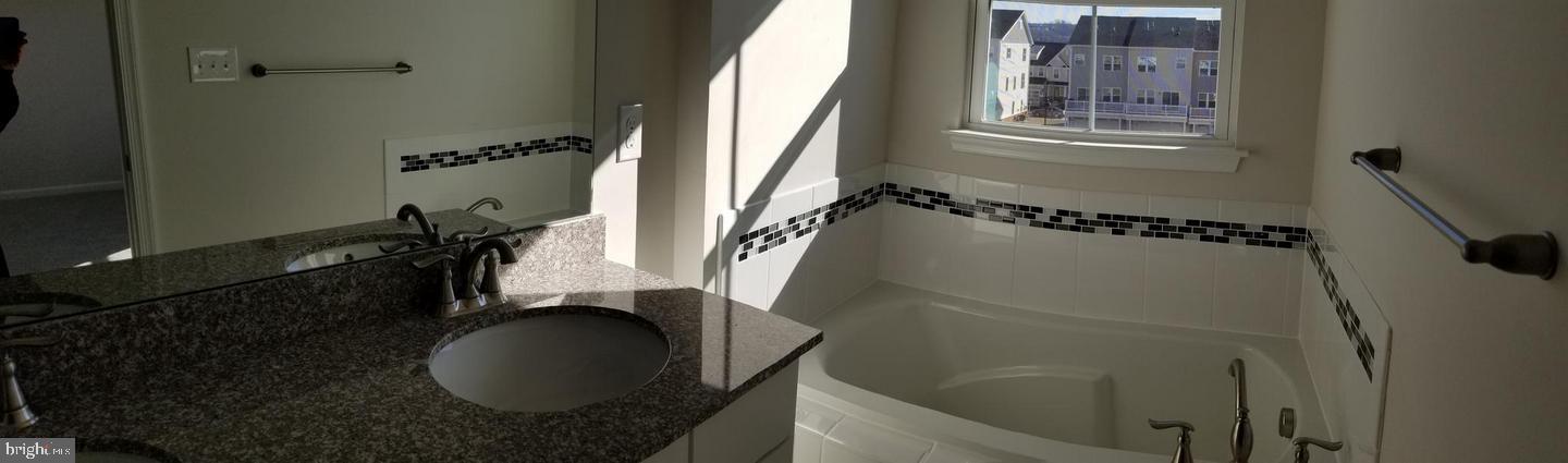 ATWATER - Residential Lease