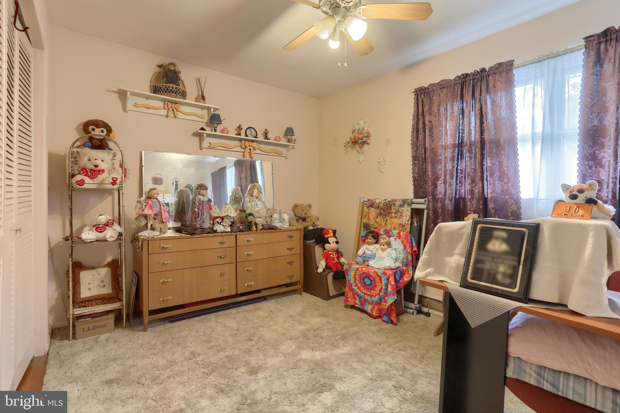 HERSHEY VILLAGE - Residential