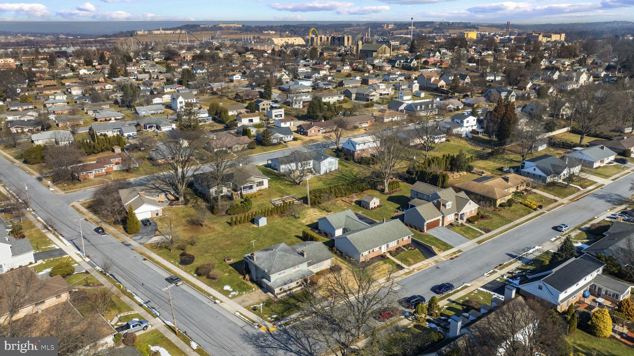 HERSHEY VILLAGE - Residential