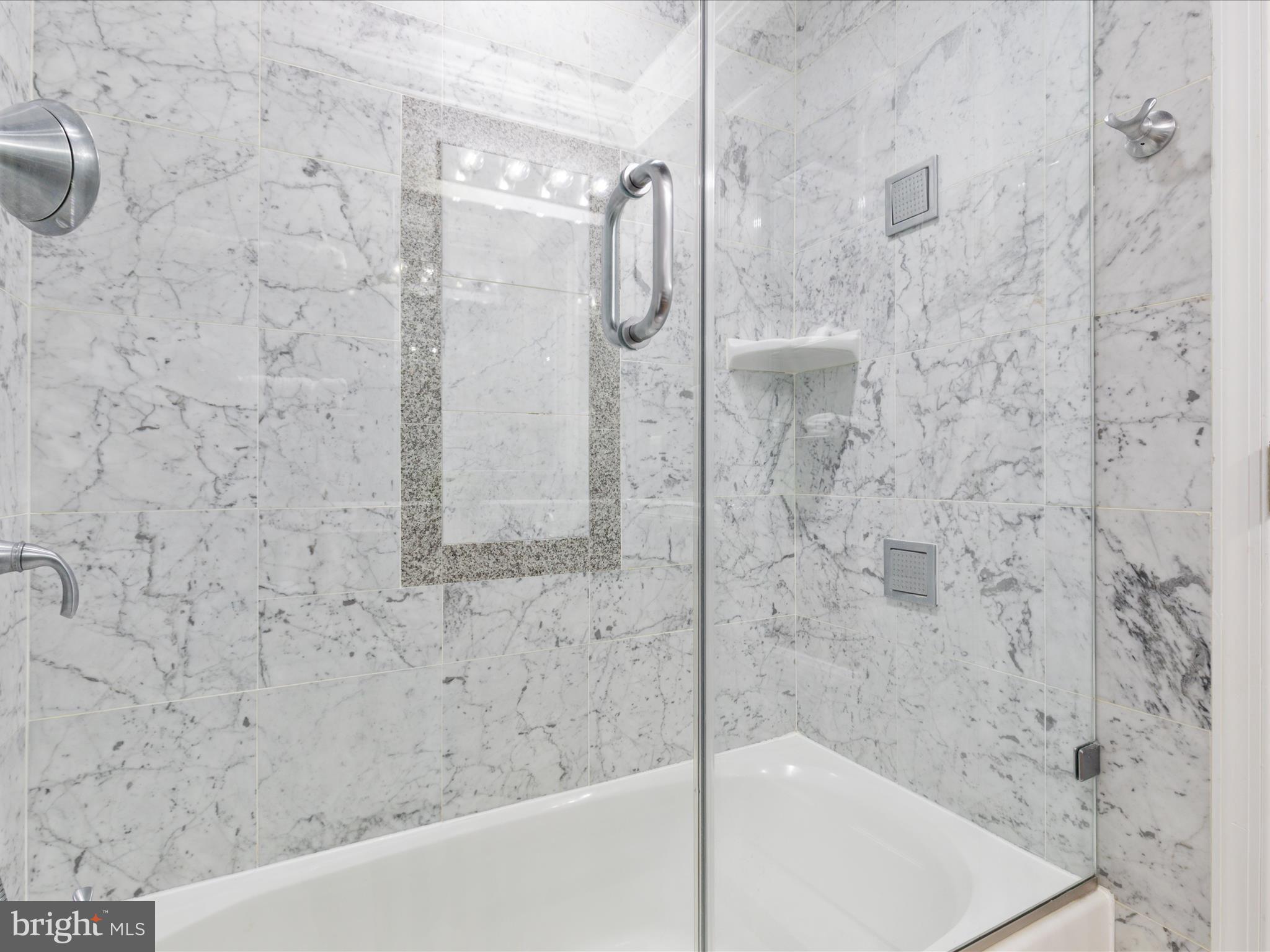 KINCAID FOREST - Residential