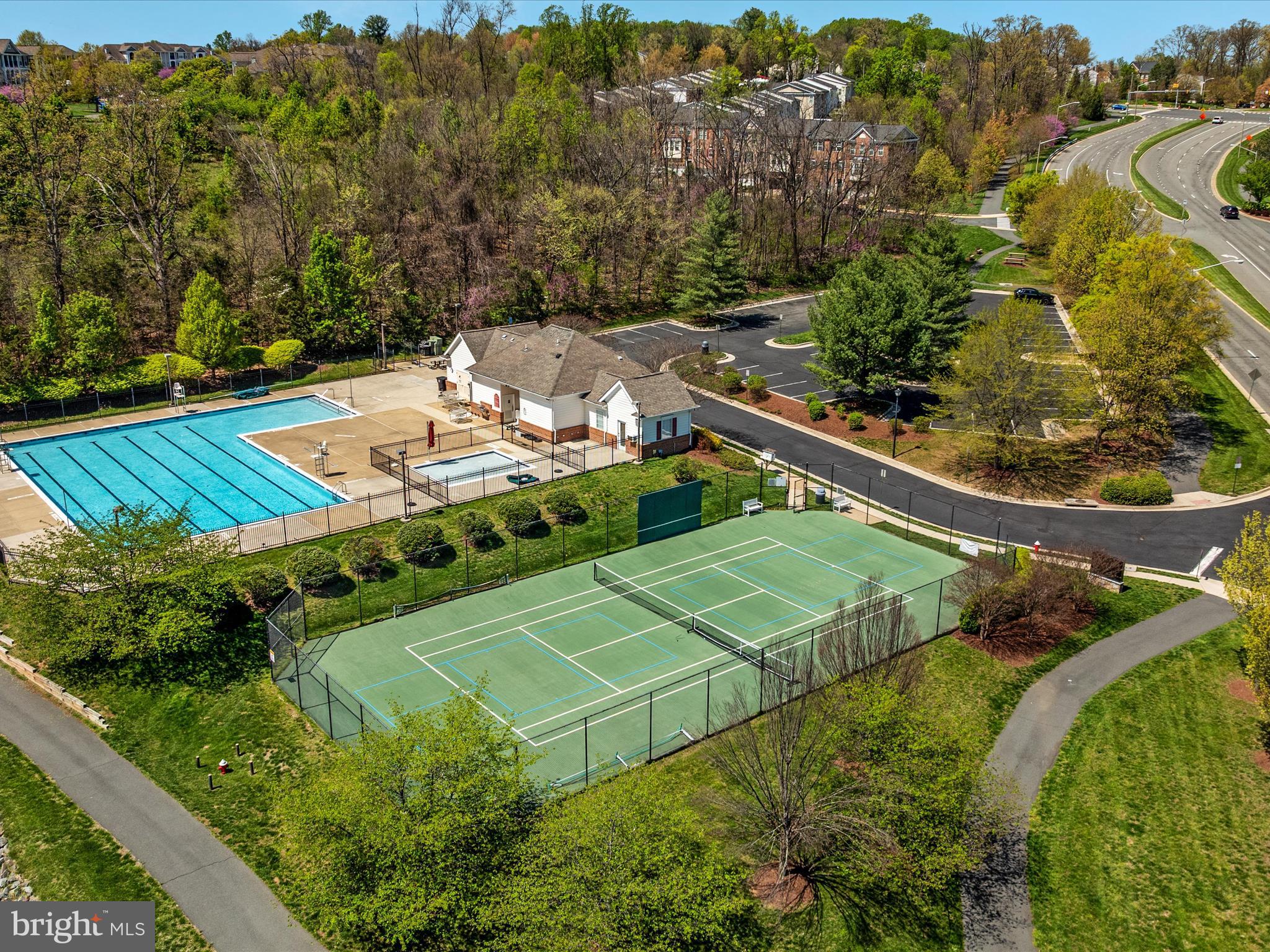 KINCAID FOREST - Residential